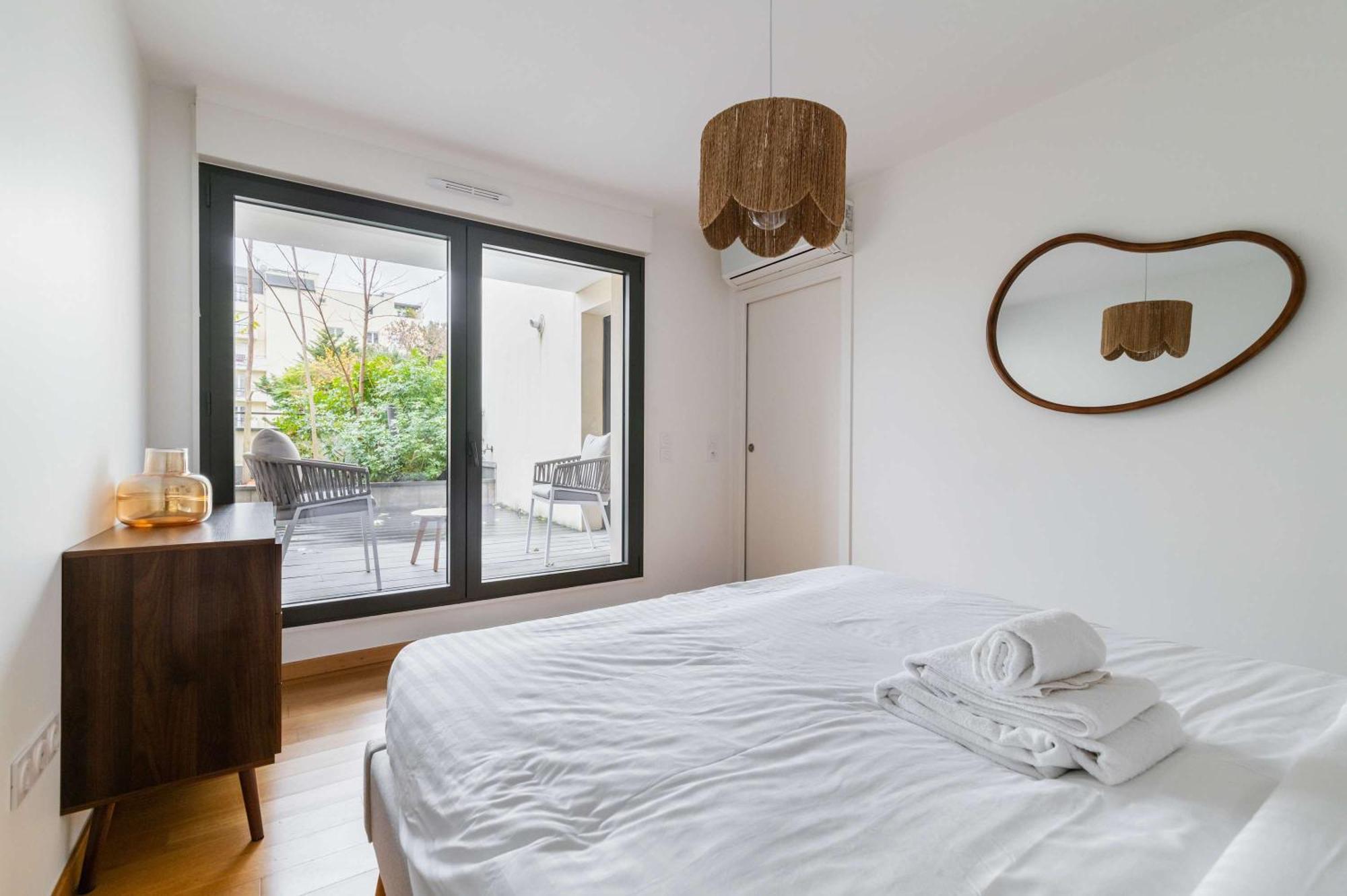 Appartement Lumineux Avec Terrasse Courbevoie - 4P - Flat-Guest Eksteriør billede