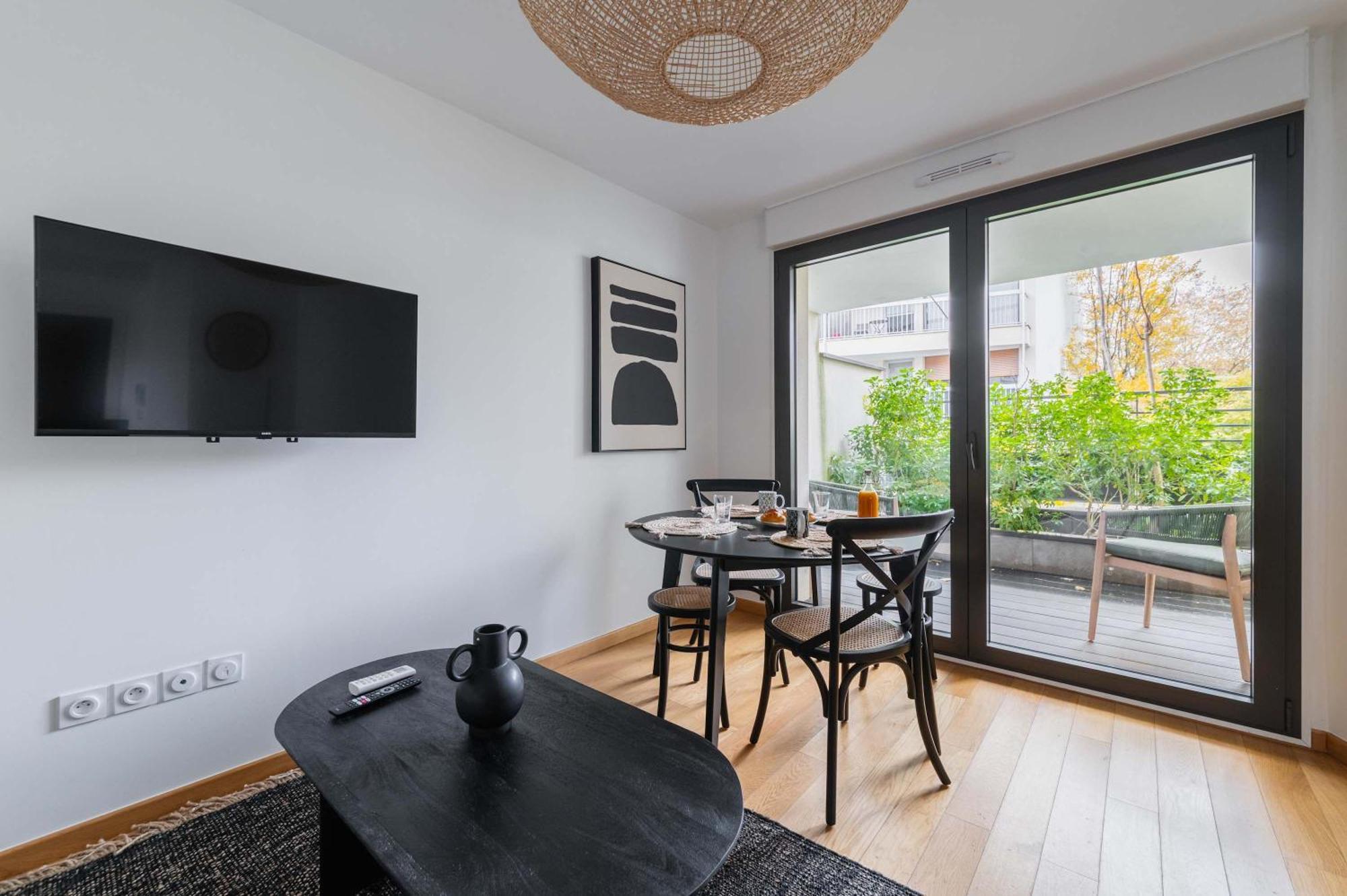 Appartement Lumineux Avec Terrasse Courbevoie - 4P - Flat-Guest Eksteriør billede