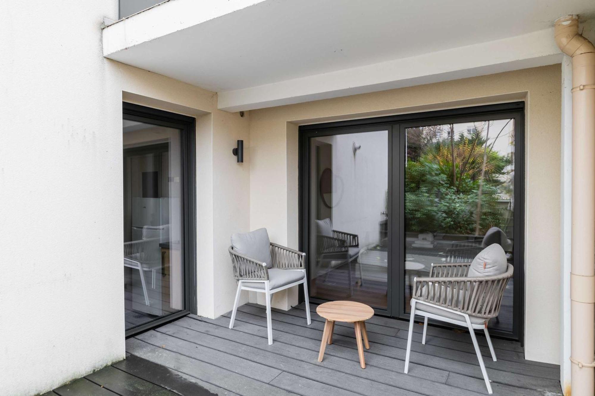 Appartement Lumineux Avec Terrasse Courbevoie - 4P - Flat-Guest Eksteriør billede