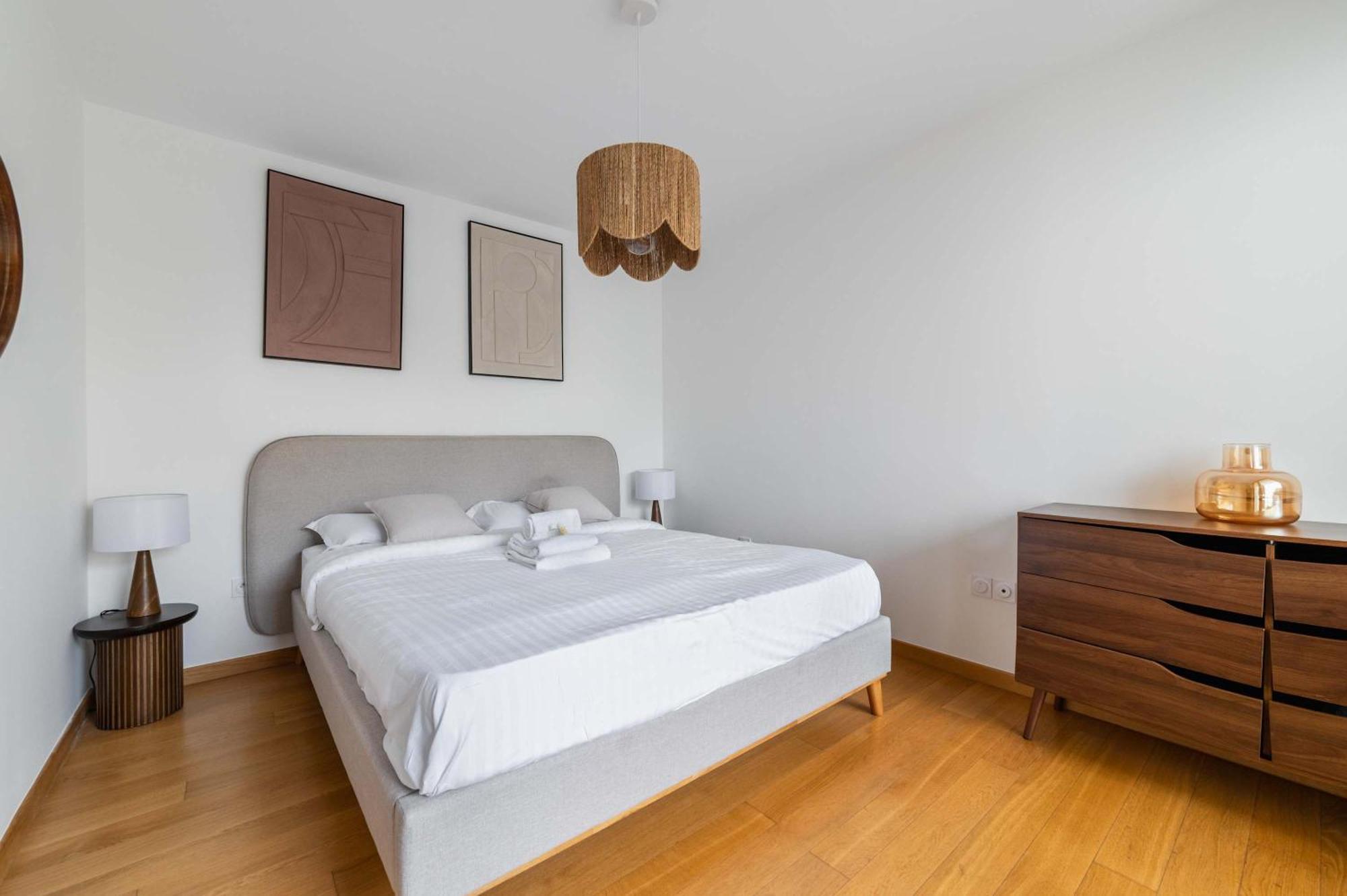 Appartement Lumineux Avec Terrasse Courbevoie - 4P - Flat-Guest Eksteriør billede